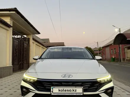 Hyundai Elantra 2024 года за 8 300 000 тг. в Шымкент
