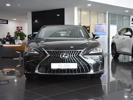 Lexus ES 250 Progressive 2025 года за 29 798 800 тг. в Усть-Каменогорск – фото 2