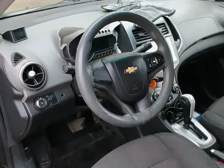 Chevrolet Aveo 2013 года за 2 200 000 тг. в Алматы – фото 11