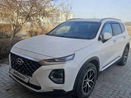 Hyundai Santa Fe 2019 года за 13 500 000 тг. в Атырау – фото 3