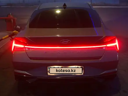 Hyundai Elantra 2021 года за 10 000 000 тг. в Караганда – фото 4