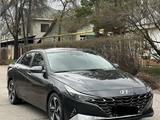 Hyundai Elantra 2022 годаүшін7 900 000 тг. в Алматы – фото 2