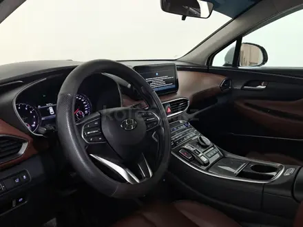Hyundai Santa Fe 2021 года за 12 690 000 тг. в Астана – фото 23