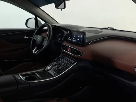 Hyundai Santa Fe 2021 года за 12 690 000 тг. в Астана – фото 15