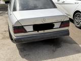 Mercedes-Benz E 230 1990 года за 900 000 тг. в Актобе – фото 2