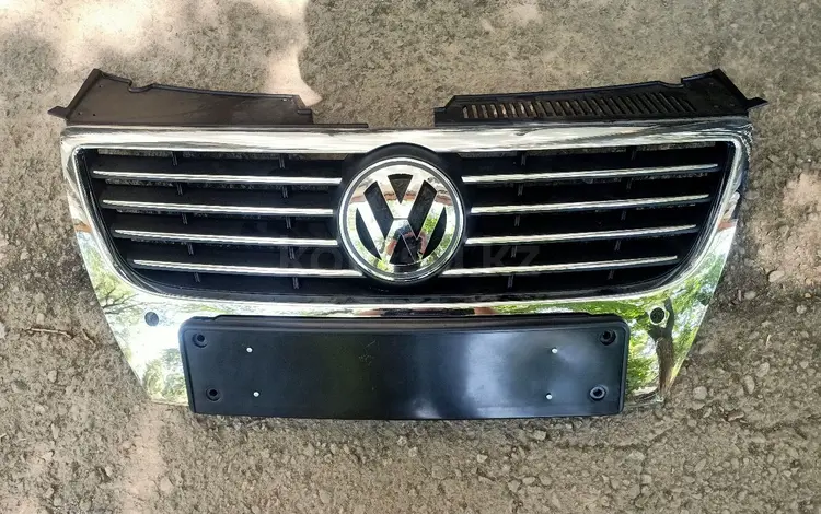 Решетка радиатора VW Passat B6үшін50 000 тг. в Алматы