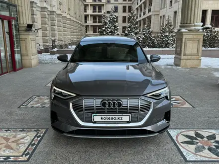 Audi e-tron 2021 года за 36 500 000 тг. в Алматы – фото 2