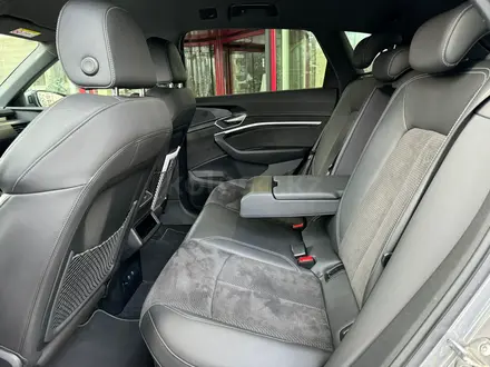 Audi e-tron 2021 года за 36 500 000 тг. в Алматы – фото 9