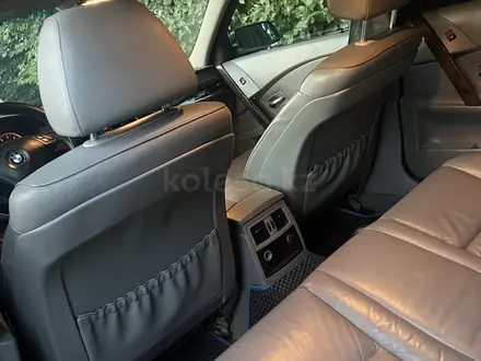 BMW 530 2006 года за 4 900 000 тг. в Алматы – фото 23