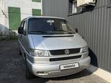 Volkswagen Caravelle 2001 года за 4 900 000 тг. в Павлодар