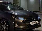 Hyundai Elantra 2019 года за 7 799 999 тг. в Алматы – фото 3