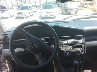 Audi 100