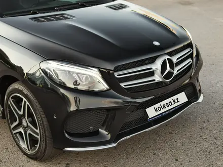 Mercedes-Benz GLE 400 2015 года за 21 888 000 тг. в Алматы – фото 13
