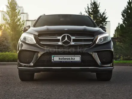 Mercedes-Benz GLE 400 2015 года за 21 888 000 тг. в Алматы – фото 3