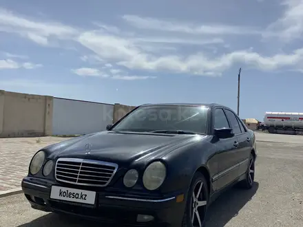 Mercedes-Benz E 320 2002 года за 5 000 000 тг. в Актау – фото 2