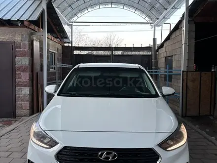 Hyundai Accent 2018 года за 6 500 000 тг. в Алматы