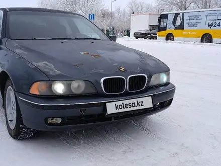 BMW 523 1996 года за 2 100 000 тг. в Жезказган