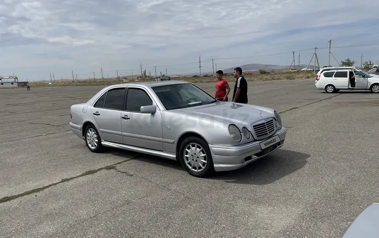 Mercedes-Benz E 230 1997 года за 2 600 000 тг. в Тараз