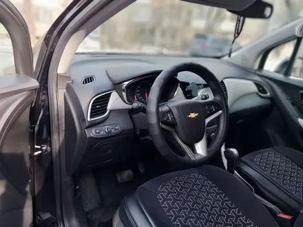 Chevrolet Tracker 2020 года за 7 900 000 тг. в Алматы – фото 22