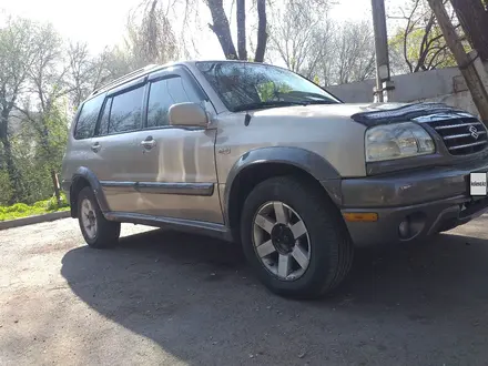 Suzuki XL7 2001 года за 4 000 000 тг. в Алматы – фото 23
