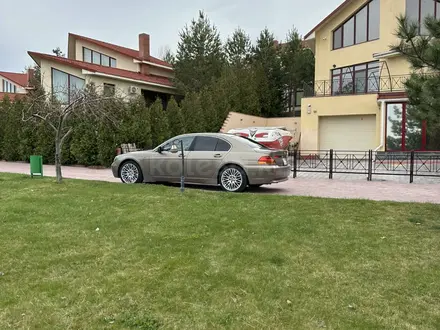 BMW 745 2001 года за 4 999 999 тг. в Алматы – фото 64