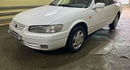 Toyota Camry 1998 года за 4 300 000 тг. в Семей