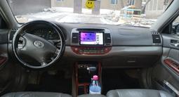Toyota Camry 2004 года за 5 000 000 тг. в Темиртау – фото 2
