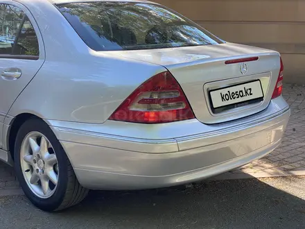 Mercedes-Benz C 240 2000 года за 3 950 000 тг. в Караганда – фото 28