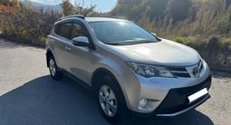 Toyota RAV4 2015 года за 12 500 000 тг. в Алматы – фото 2