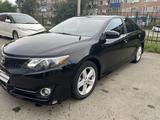 Toyota Camry 2013 года за 8 300 000 тг. в Усть-Каменогорск – фото 2