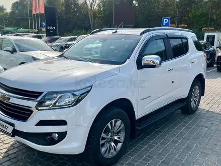 Chevrolet TrailBlazer 2021 года за 13 500 000 тг. в Алматы – фото 3