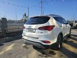 Hyundai Santa Fe 2018 года за 11 000 000 тг. в Шымкент – фото 2