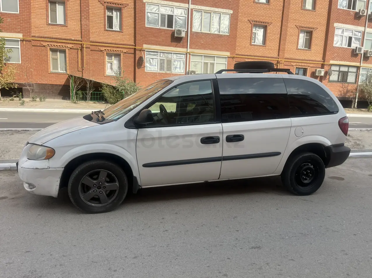 Dodge Caravan, 2001