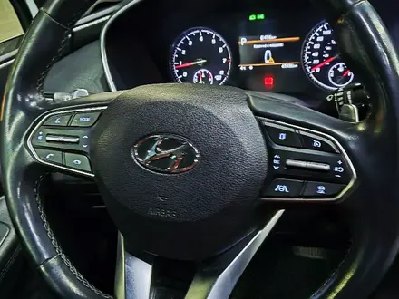 Hyundai Santa Fe 2021 года за 12 000 000 тг. в Астана – фото 19
