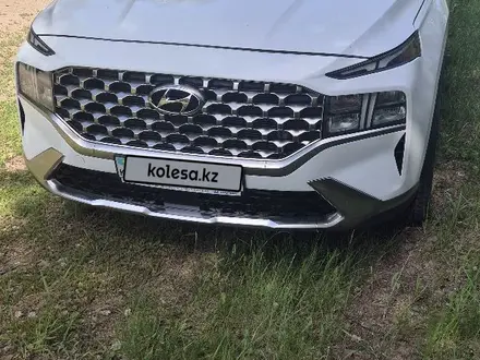 Hyundai Santa Fe 2021 года за 12 000 000 тг. в Астана – фото 3