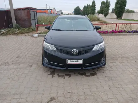 Toyota Camry 2014 года за 5 700 000 тг. в Актобе – фото 4