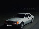 Mercedes-Benz E 320 1991 годаүшін1 500 000 тг. в Актобе – фото 3