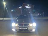 Mercedes-Benz E 320 2001 года за 4 500 000 тг. в Актобе – фото 2