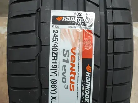 Hankook 245 40 19 за 300 000 тг. в Костанай