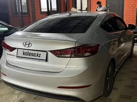 Hyundai Elantra 2017 года за 8 100 000 тг. в Алматы