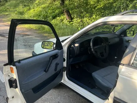 Volkswagen Passat 1993 года за 1 850 000 тг. в Алматы – фото 11