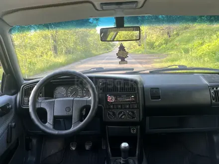 Volkswagen Passat 1993 года за 1 850 000 тг. в Алматы – фото 13