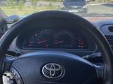 Toyota Camry 2003 годаfor3 700 000 тг. в Актобе – фото 2