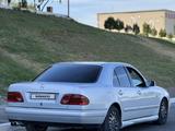 Mercedes-Benz E 230 1997 годаүшін2 400 000 тг. в Талдыкорган – фото 4