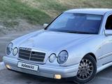 Mercedes-Benz E 230 1997 годаүшін2 400 000 тг. в Талдыкорган