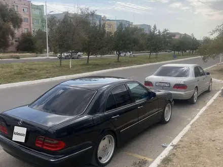 Mercedes-Benz E 320 2001 года за 5 500 000 тг. в Жанаозен – фото 9