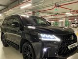 Lexus LX 570 2017 года за 54 000 000 тг. в Астана