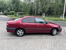 Toyota Avensis, 2001