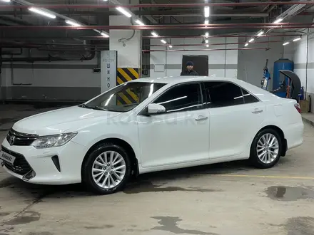 Toyota Camry 2014 года за 10 500 000 тг. в Астана – фото 2