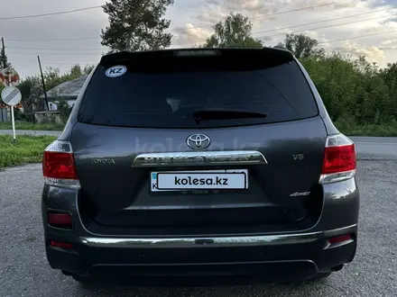 Toyota Highlander 2011 года за 11 000 000 тг. в Усть-Каменогорск – фото 4